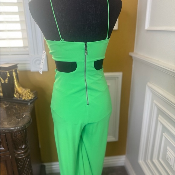 Alice + Olivia Cut Out Green Jumpsuit - Picture 11 of 14